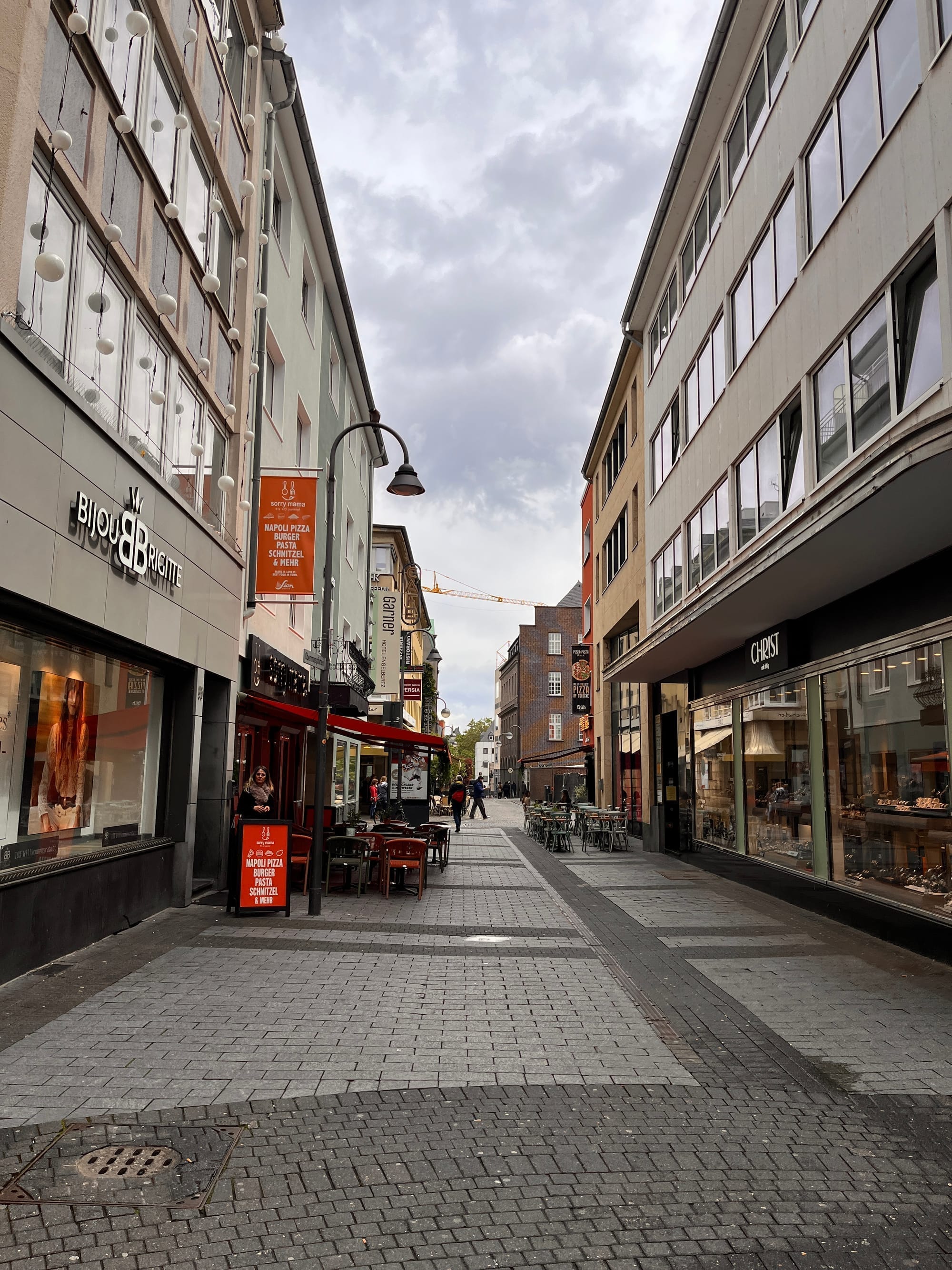 Crossing through Krefeld
