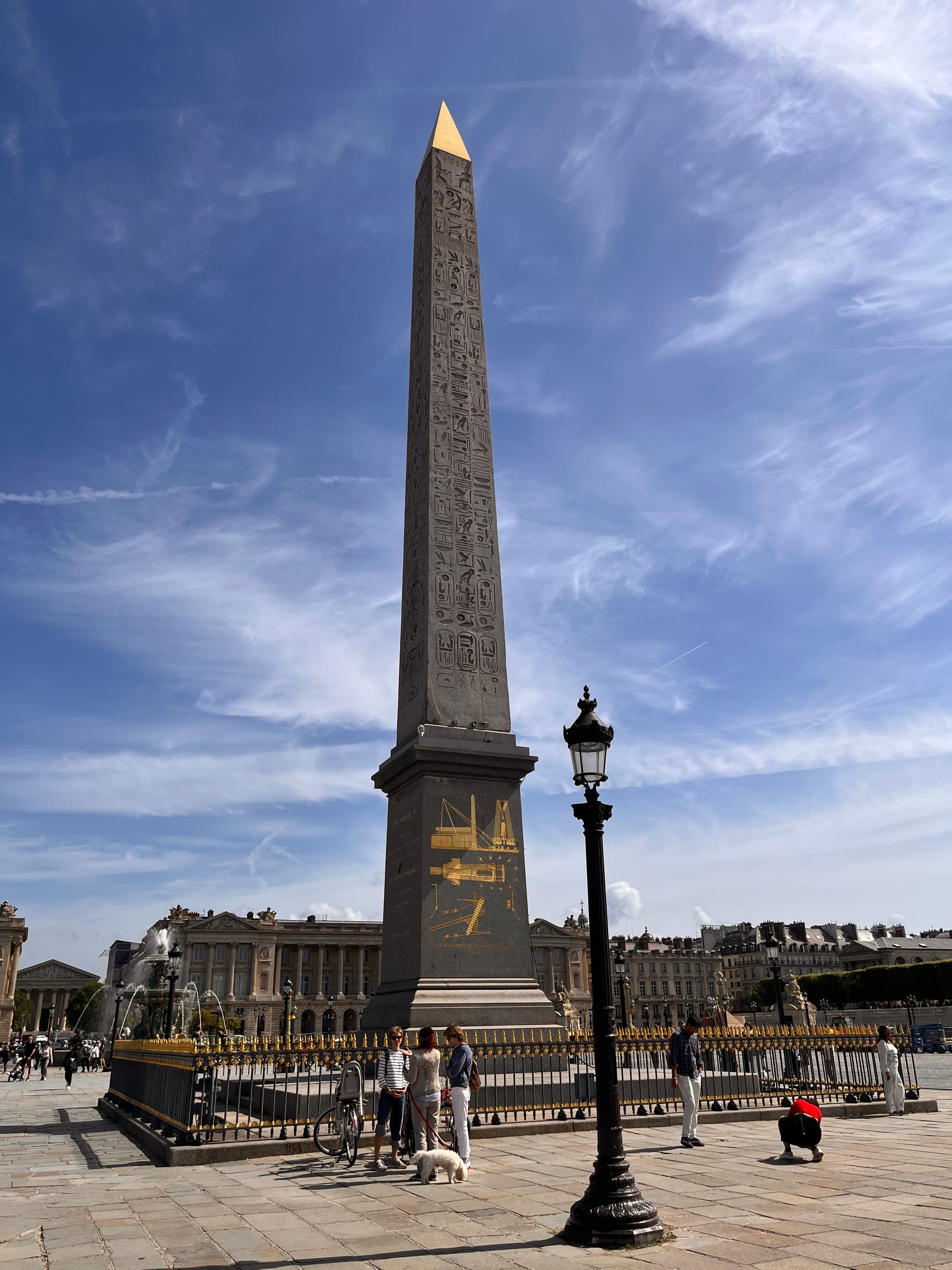 Standing at the parvis