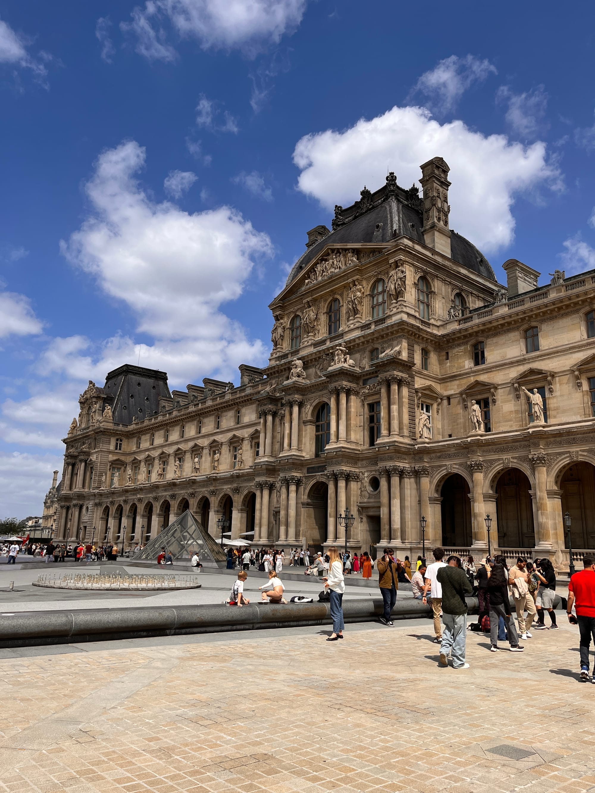 Up the hill to Trocadéro
